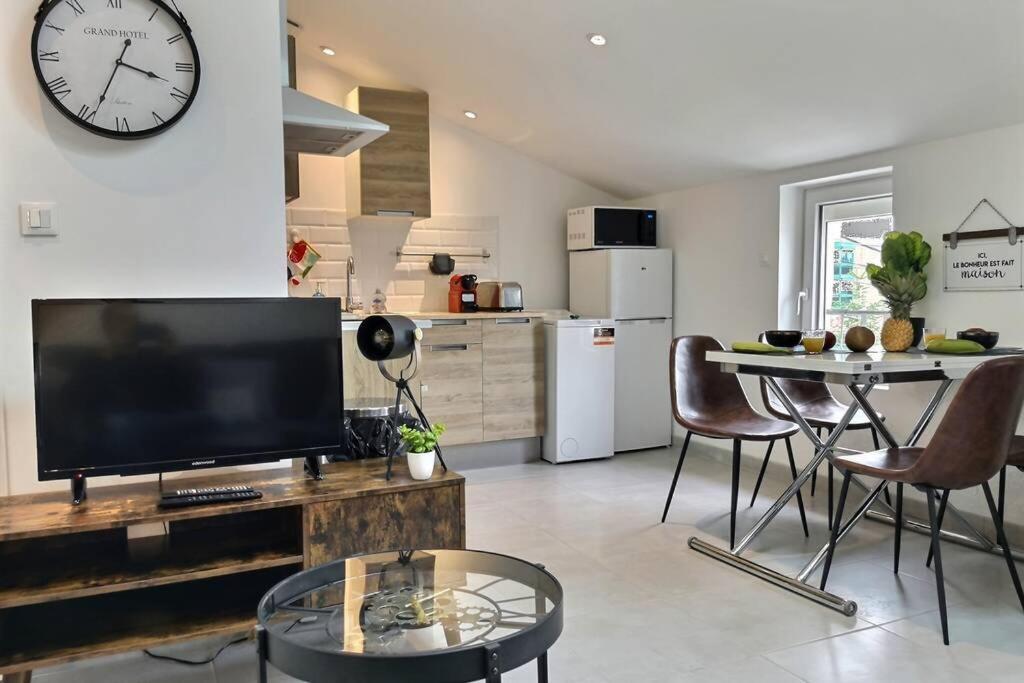 L'Escapade Proche Gare Appartement Angoulême Buitenkant foto