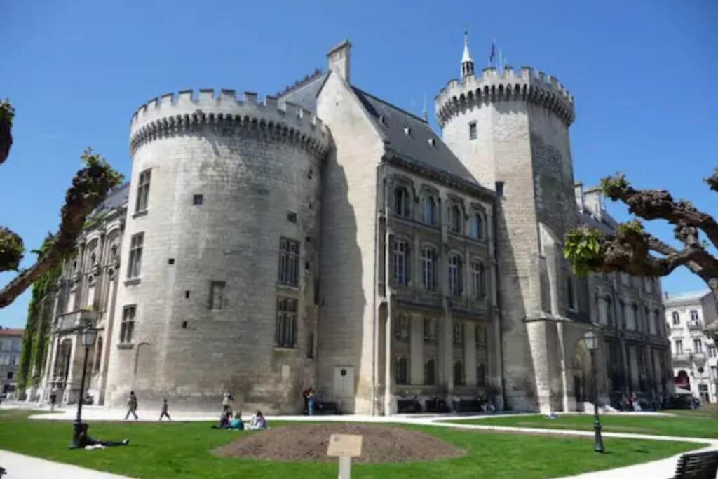 L'Escapade Proche Gare Appartement Angoulême Buitenkant foto